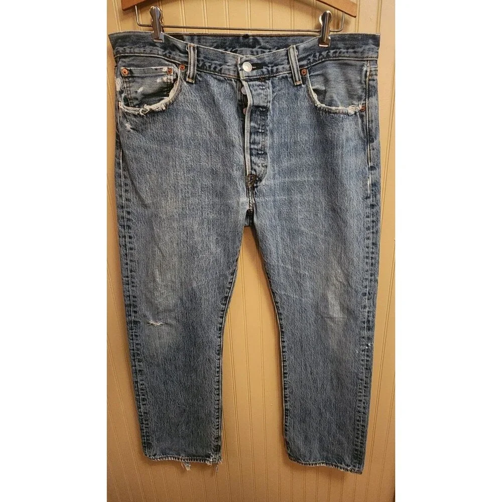Levi's 501 Straight Fit Button Fly Medium Wash Men's Blue Jeans Size 36x30